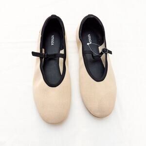 Vivaia Almond-toe Mary Janes AdaptAll Nelly Cream Shoes Black Trim Size 43/11